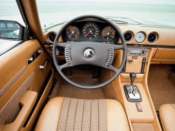50. urodziny Mercedesa SL serii R 107